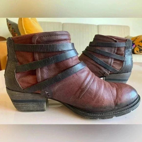 FREEBIRD Mateo Distressed Western Boot - Picture 9 of 15